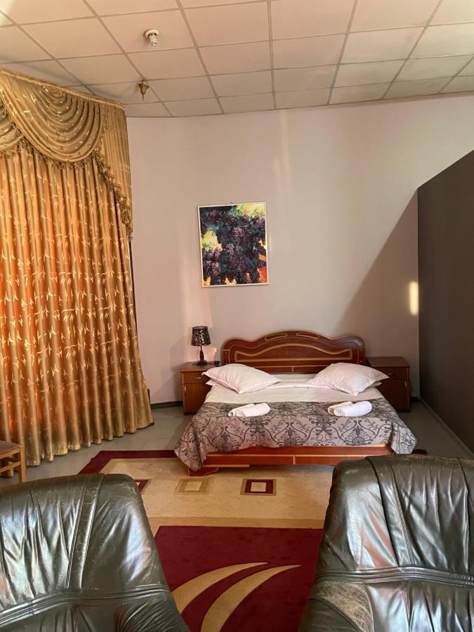 Hotel Era Tbilisi Eksteriør billede